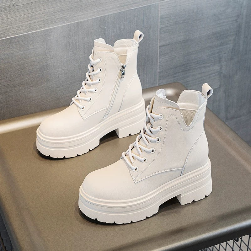 WINTER BOOTS