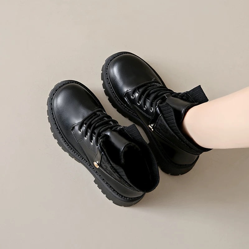 ELEGANT BOOTS