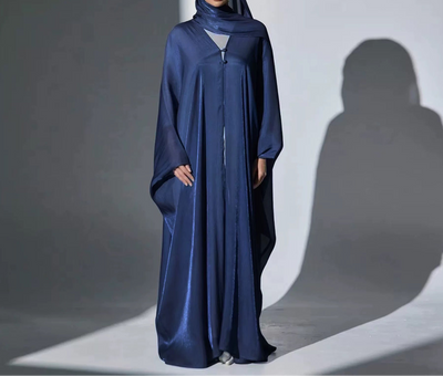 ELEGANTE ABAYA MIT TUCH