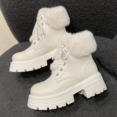 SNOW BOOTS WITH FUR
