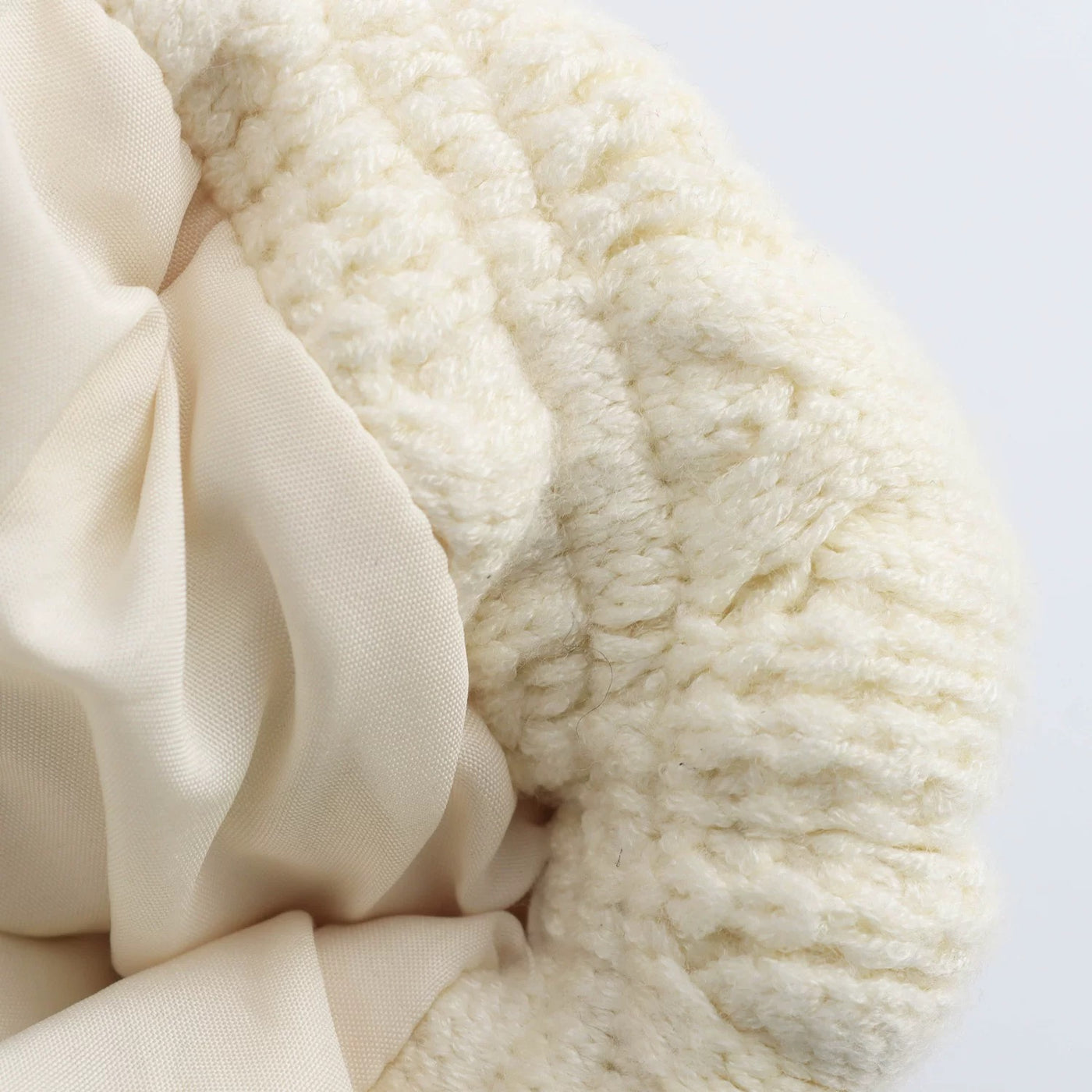 "KNIT" PUFFER